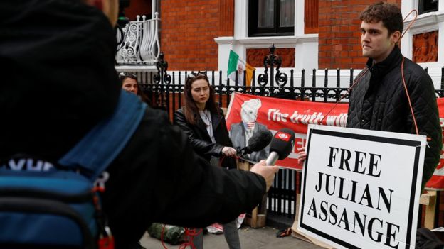Expresidente Correa carga contra Moreno por Assange 
