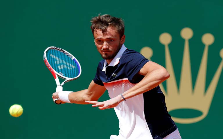 Medvedev avanza a semifinales en Godó