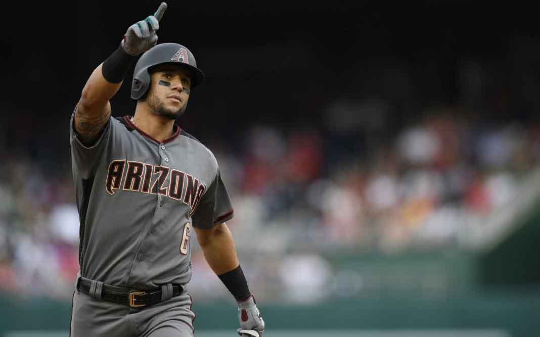 Peralta y Escobar guían victoria de Arizona