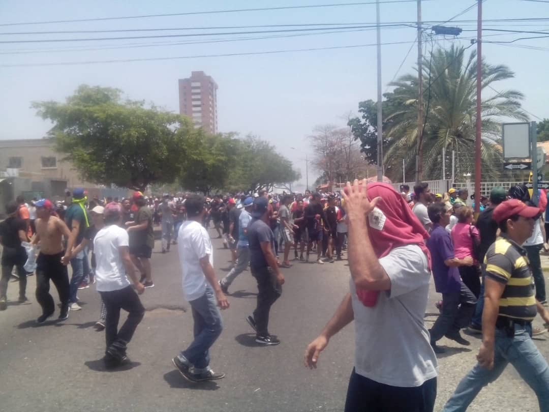 GNB reprime nuevamente a los manifestantes en Maracaibo