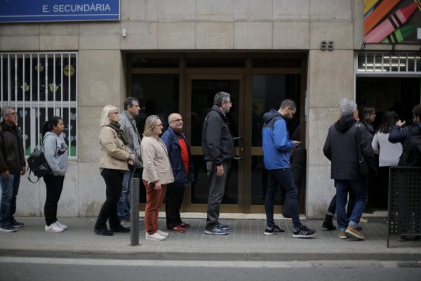Alta participación en las elecciones de España
