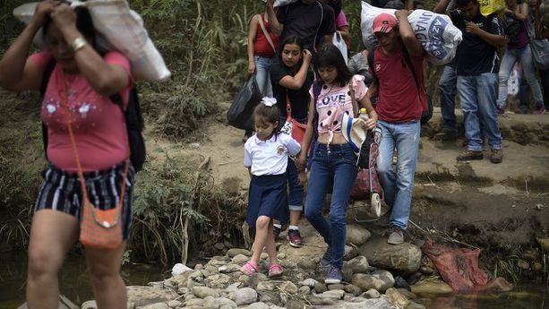 Unicef pide proteger a los menores que huyen de Venezuela