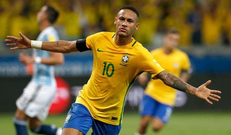 Neymar se incorpora a la selección brasileña