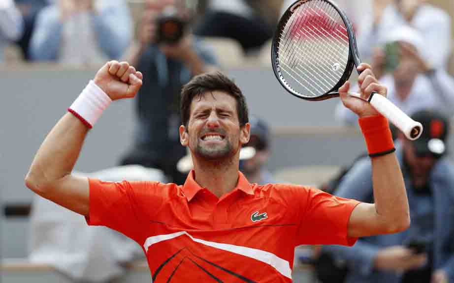 Djokovic avanza a la tercera ronda en Roland Garros