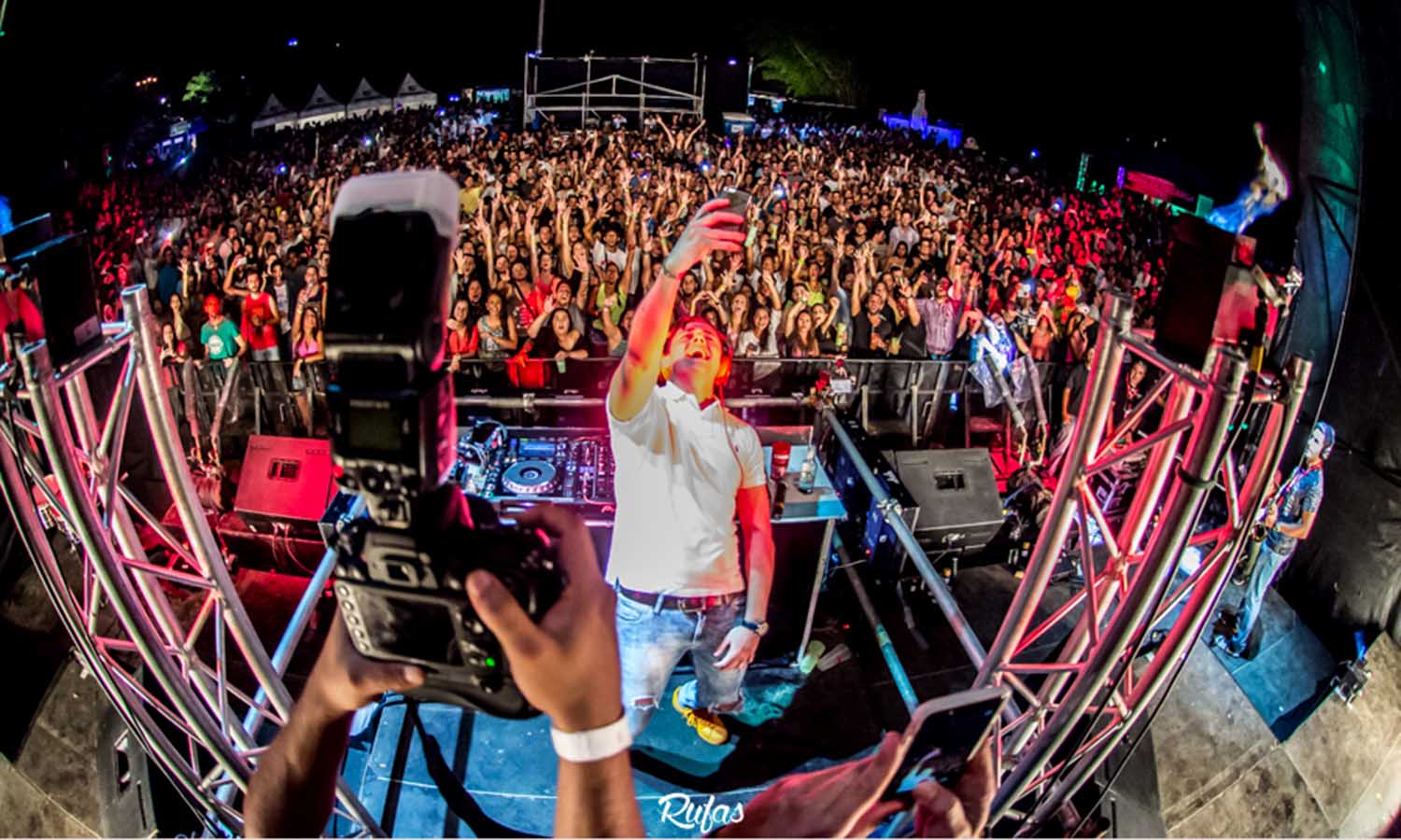 DJ AK prepara álbum Not So Commercial