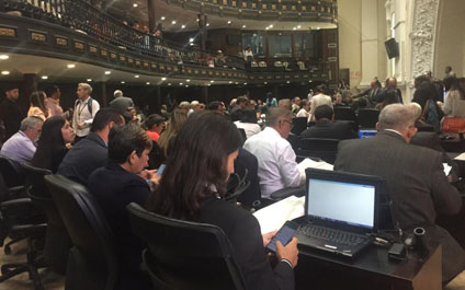 Diputados logran ingresar a la AN