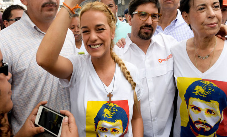 Lilian Tintori y su hija se trasladan a España