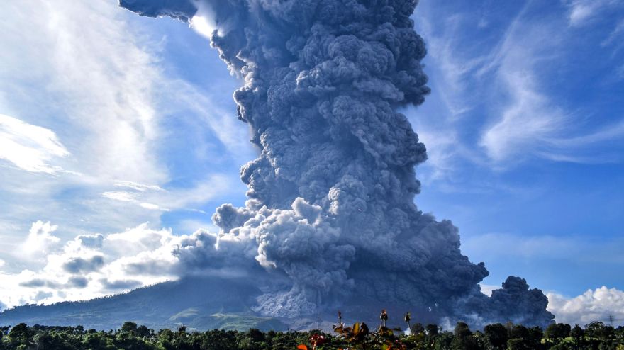 Alerta roja en Indonesia por la erupción del volcán Sinabung