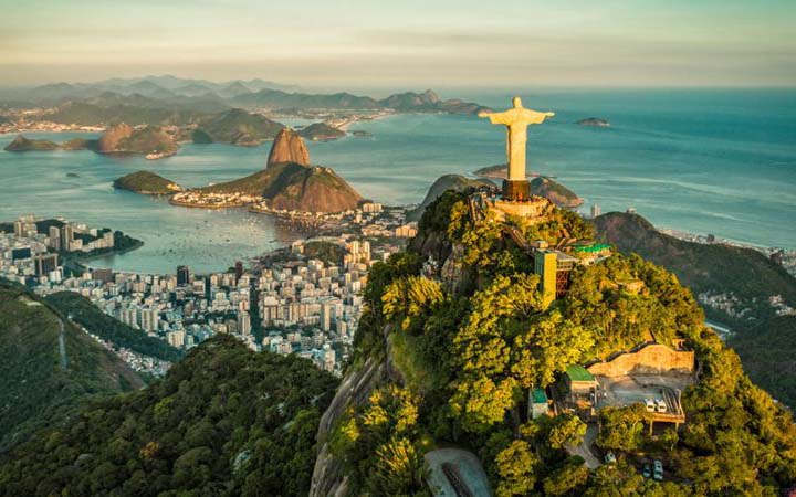 Brasil acoge Copa América con huelga contra Bolsonaro