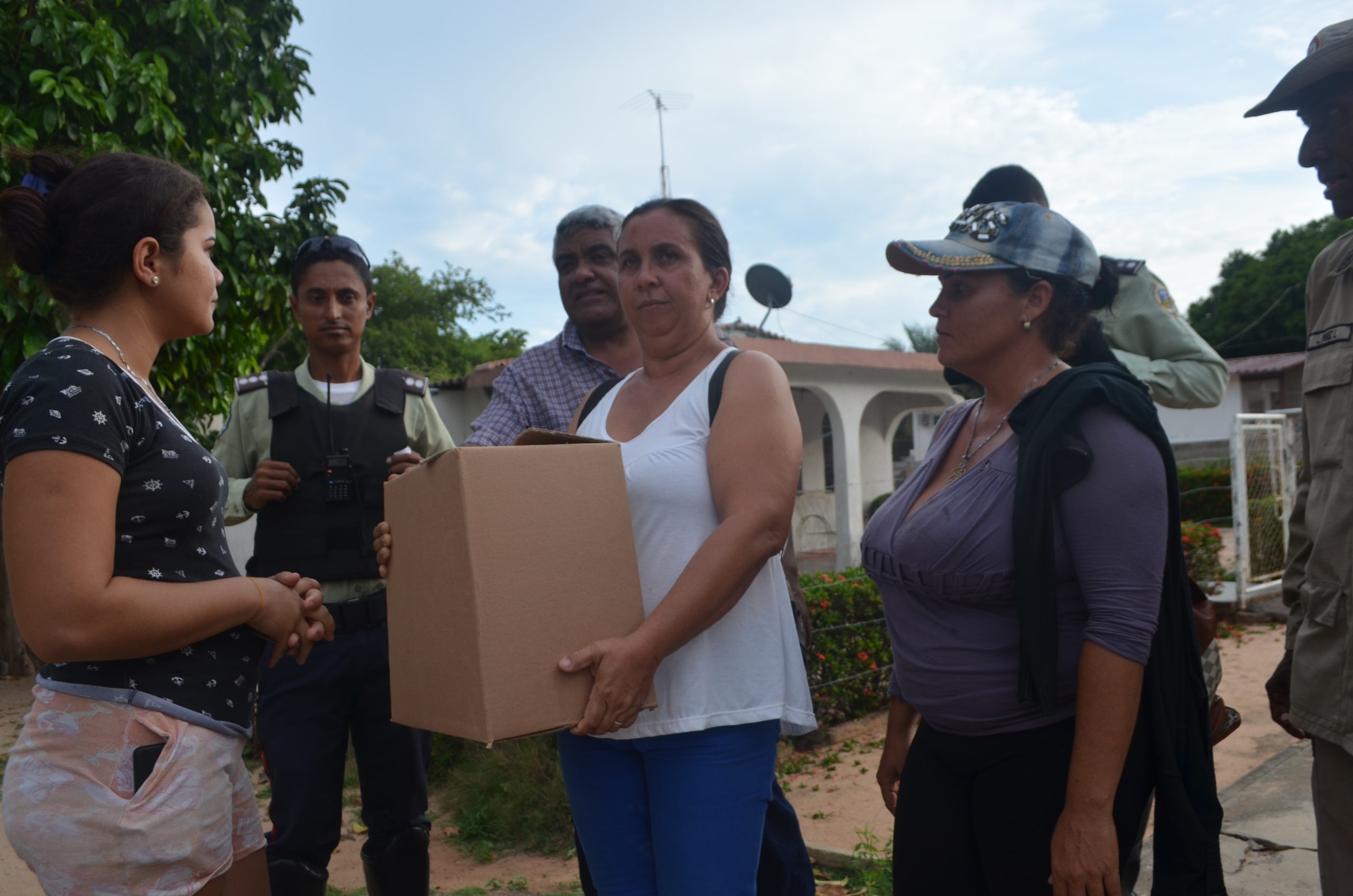 Distribuyen alimentos en Rosario de Perijá