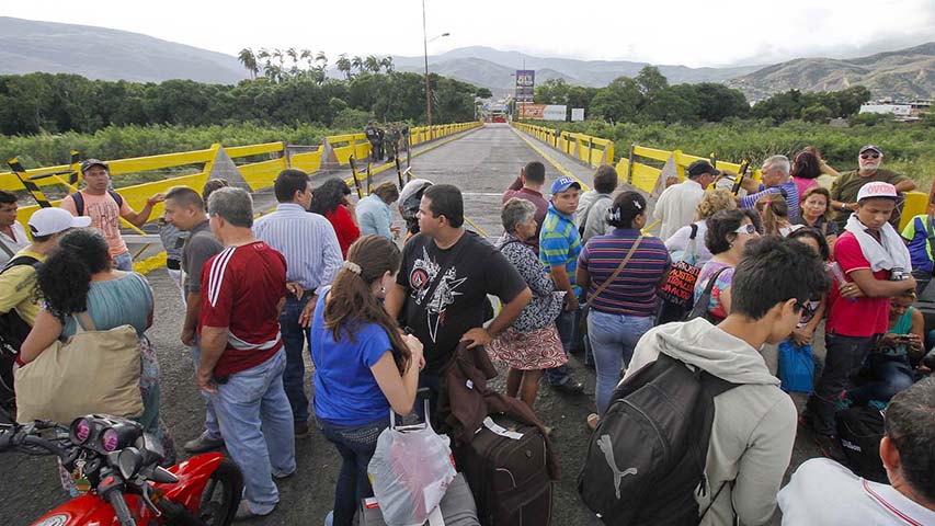 70 mil personas se movilizaron en frontera colombo-venezolana