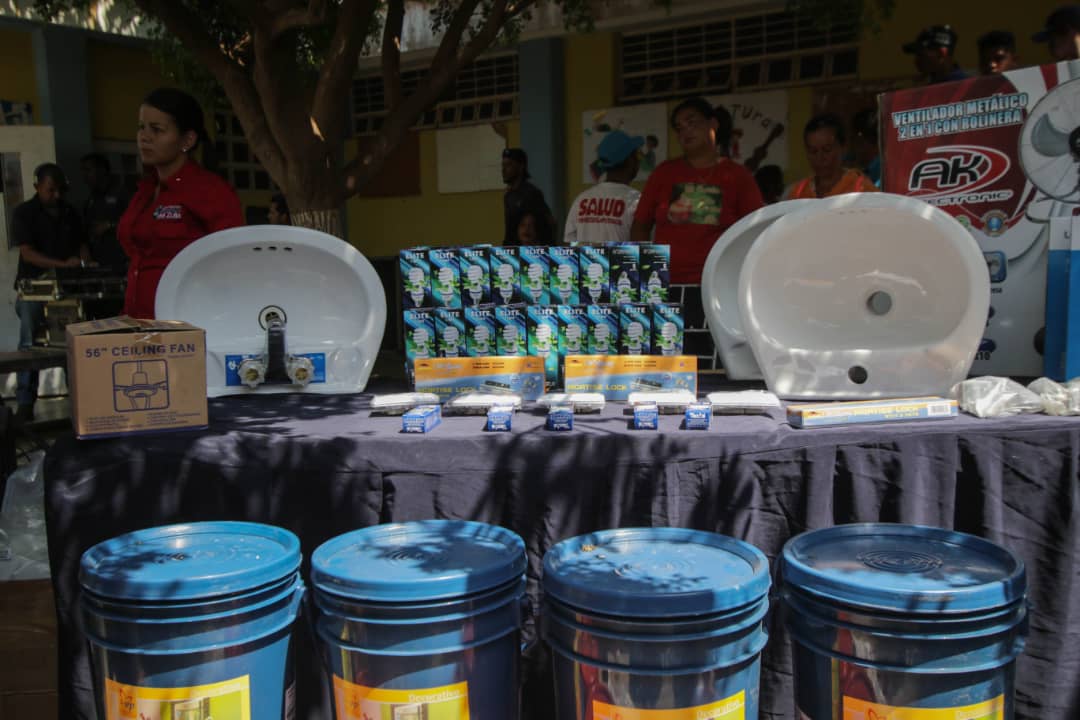 Reacondicionan instituciones educativas en Maracaibo