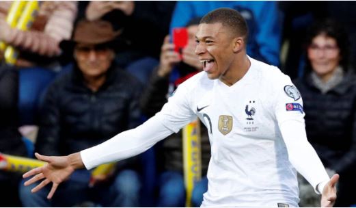 Mbappé anota el gol 100 de su carrera