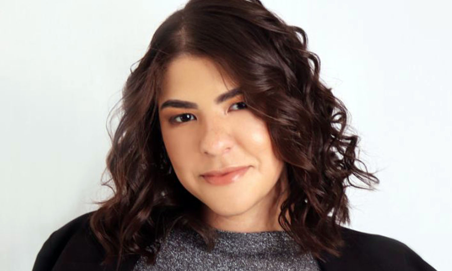 Valeria Blanco presenta el taller Protege tu Marca Off y Online