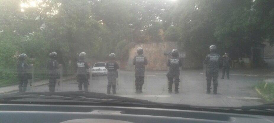 Morgue de Bello Monte amanece resguardada por PNB
