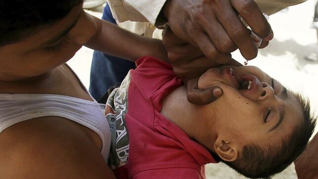 Inician vacunación contra la polio para tres millones de niños