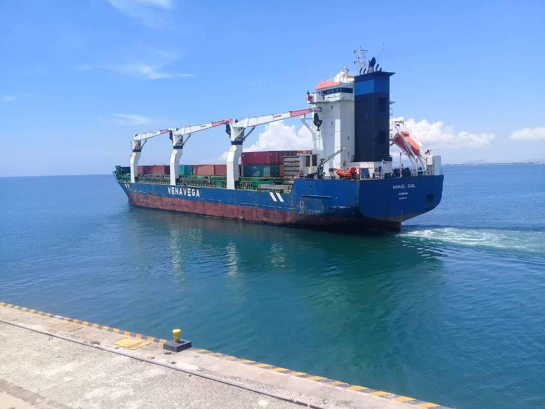 Buque de alimentos zarpa hacia Maracaibo