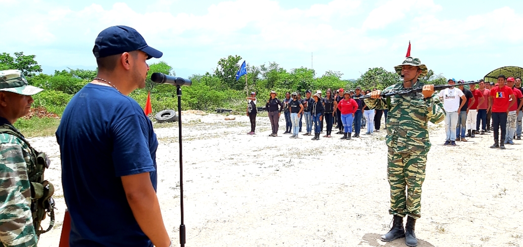 Prieto clausura campamento miliciano en Perijá