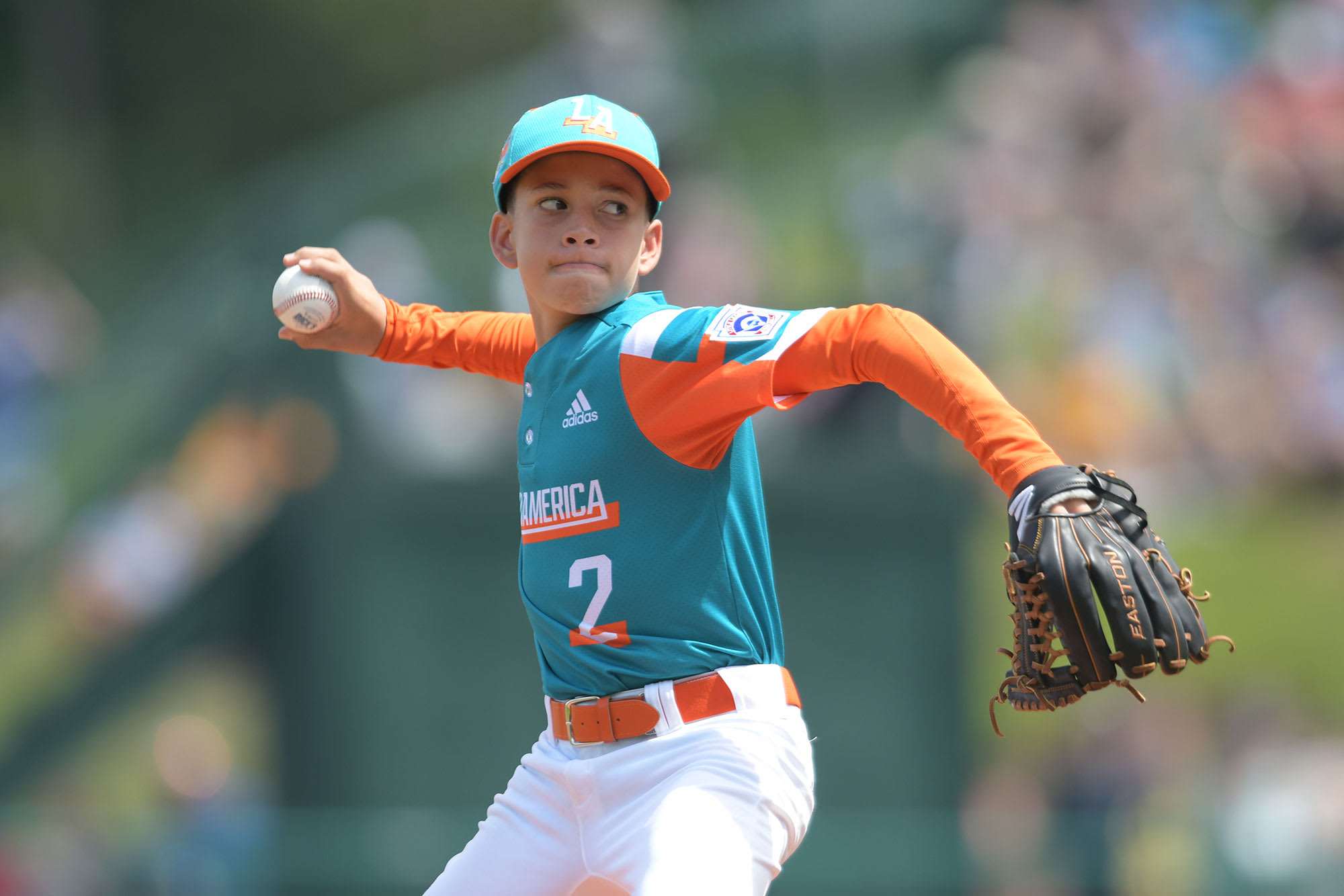 Venezuela enfrenta a México en duelo decisivo