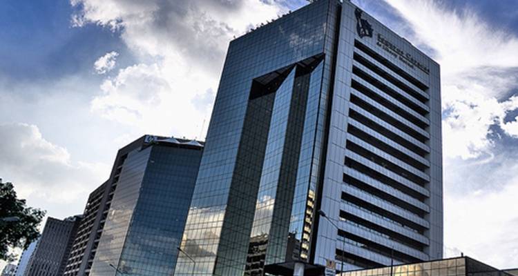 Liberty Mutual vende Seguros Caracas a empresario chileno