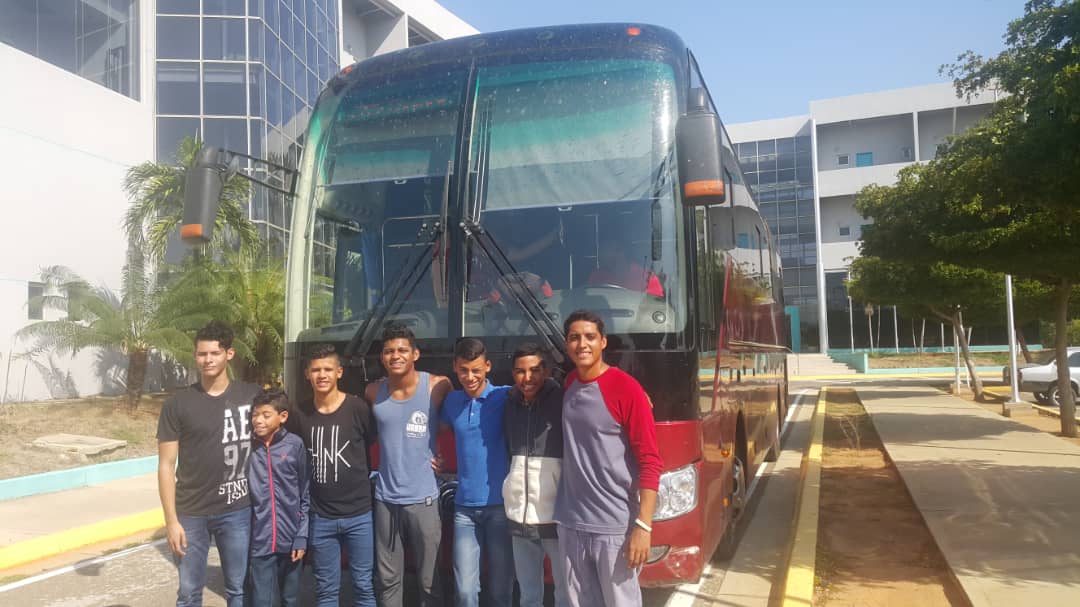 Natación zuliana aspira clasificar a los Juegos Nacionales