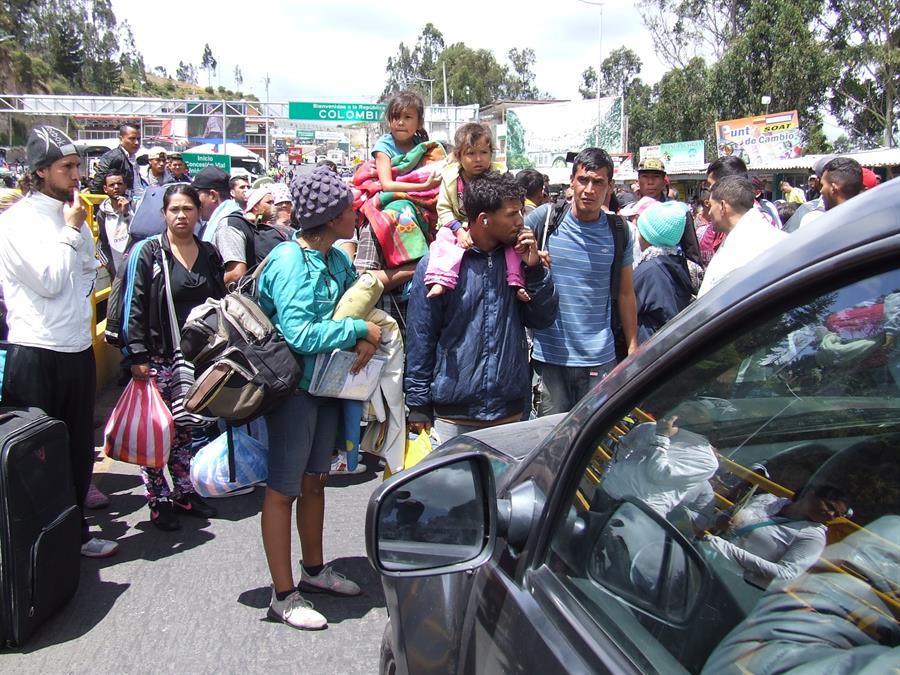 Muere ecuatoriano en medio de protestas en frontera con Colombia