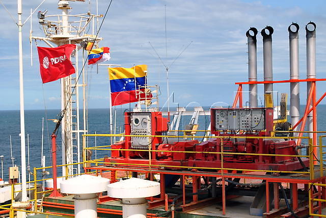 Petróleo venezolano cierra en 59,12 dólares