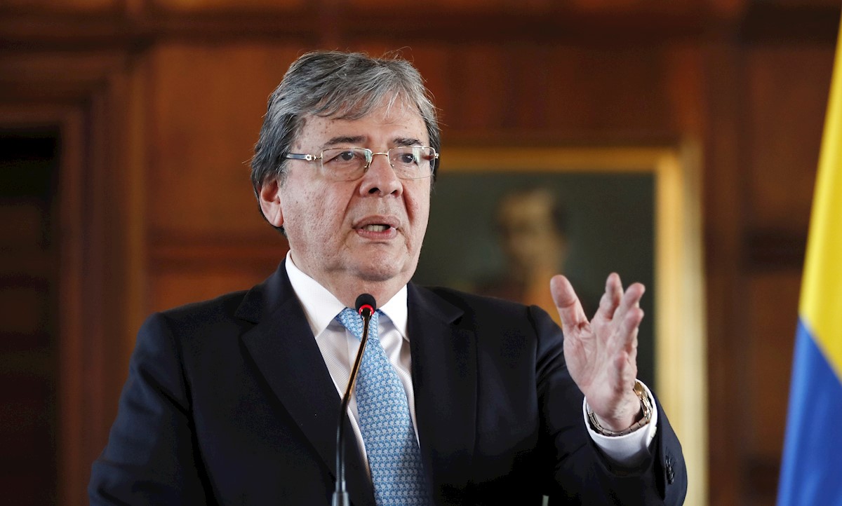 Canciller colombiano pide más apoyo para atender a venezolanos