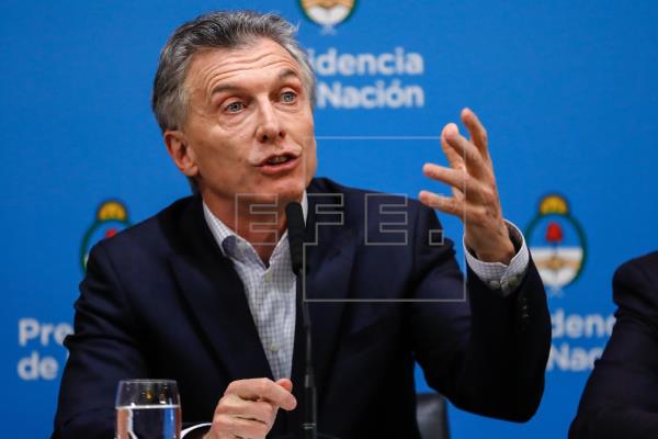 Argentina apela al control cambiario para intentar frenar la crisis