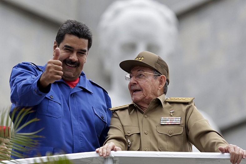 EEUU sanciona a Raúl Castro por su apoyo a Maduro