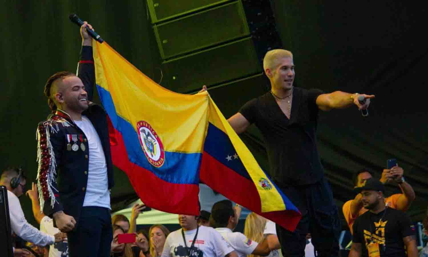Chyno y Nacho interpretarán el himno en el Venezuela-Colombia