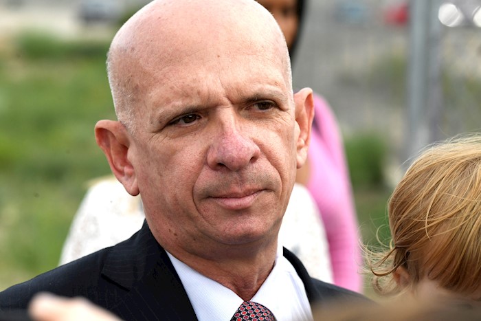 Hugo Carvajal sale de la cárcel española y queda en libertad