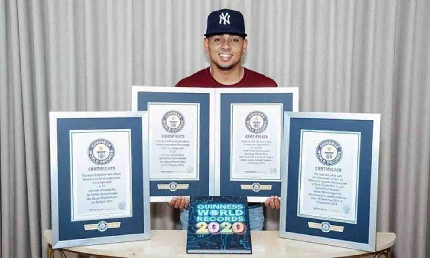 Incluyen a Ozuna en la edición 2020 del libro Récord Guinness