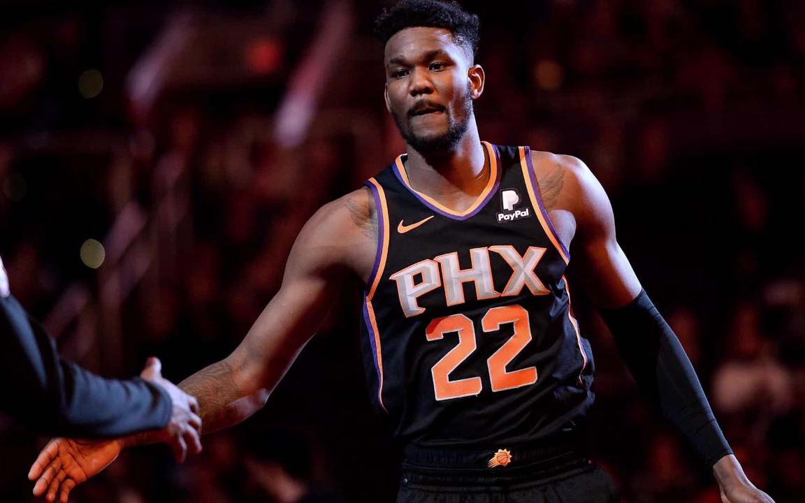 Ayton suspendido 25 partidos al utilizar un diurético