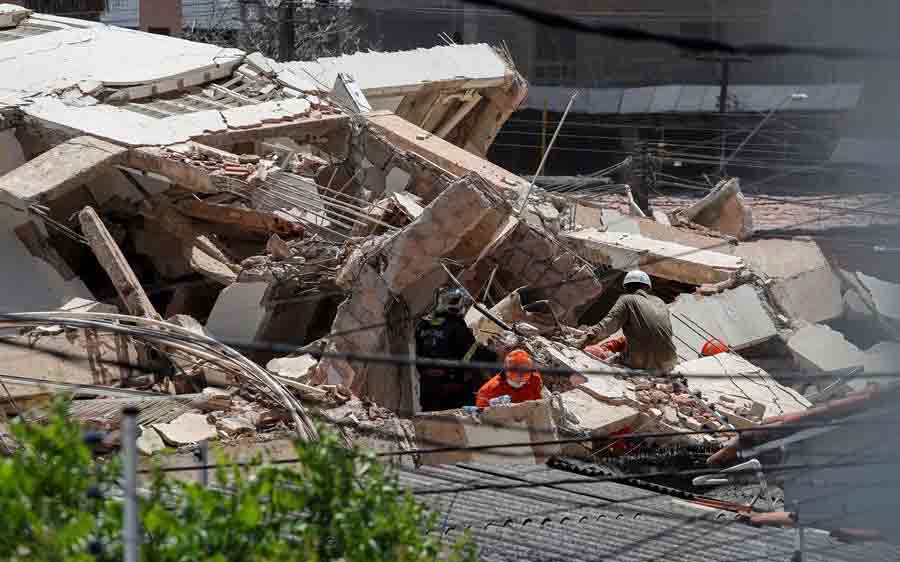 Confirman 2 muertos y 9 desaparecidos en el derrumbe de un edificio en Brasil