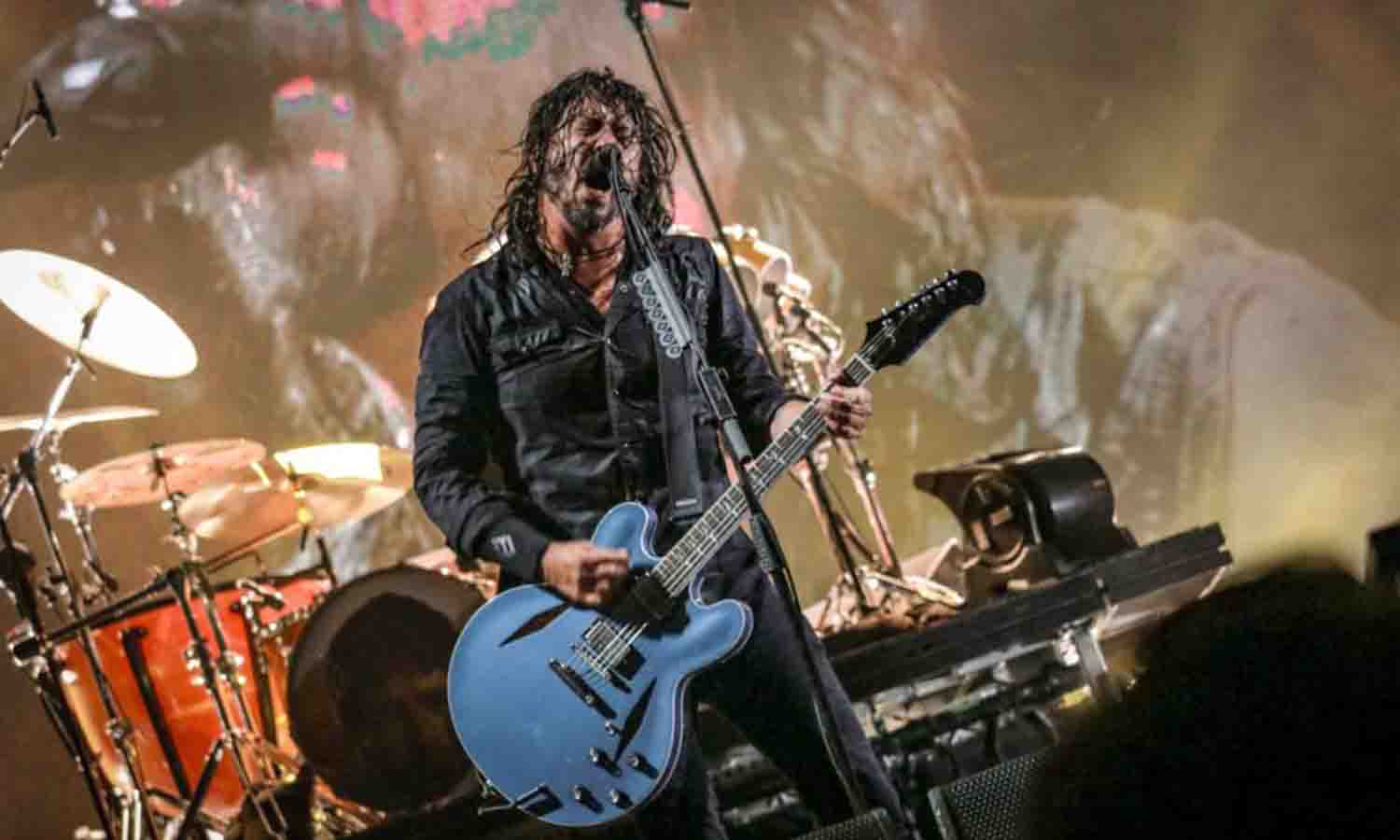 Los Foo Fighters encandilan a Bogotá en una noche estruendosa