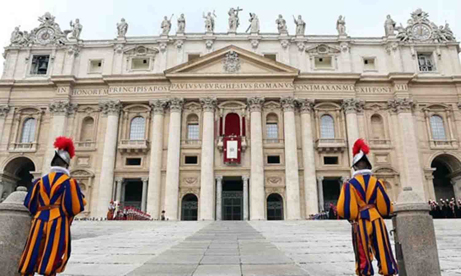 El Vaticano registra su Secretaría de Estado tras denuncias financieras