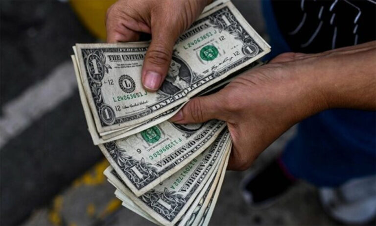 Dólar paralelo sigue rompiendo récord y sube a Bs. 13,19