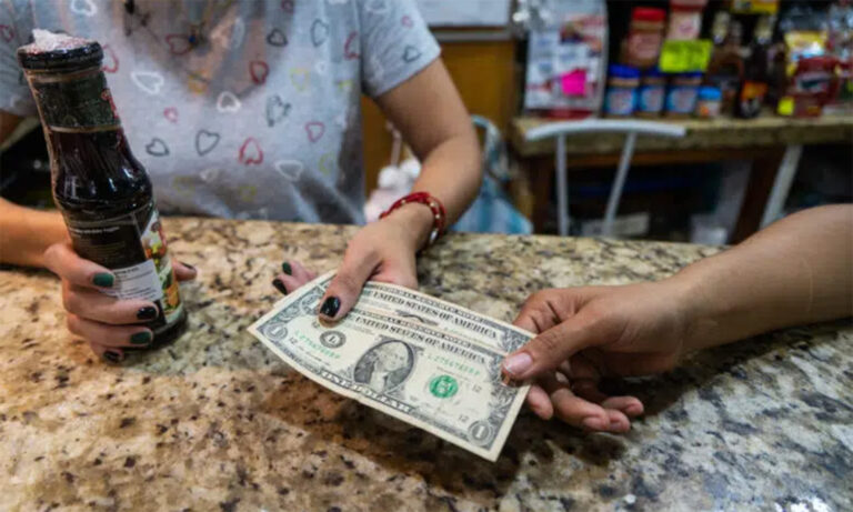 Dólar paralelo retoma tendencia alcista y cotiza en Bs. 23,09