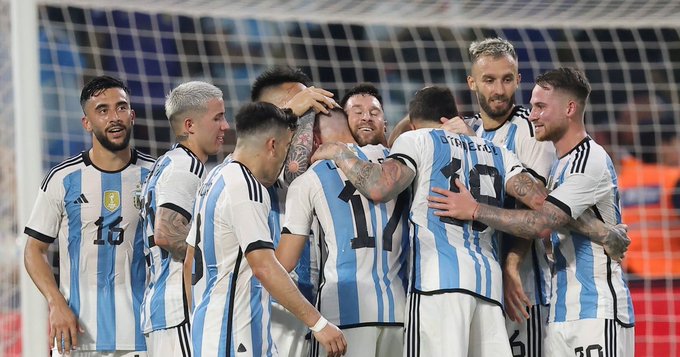 Argentina golea a Curazao con triplete de Lionel Messi