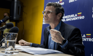 Capriles niega que propuso a la Plataforma Unitaria discutir inhabilitaciones