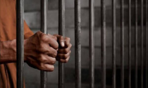 Hombre es condenado a 26 años por violar a un niño de 7 años