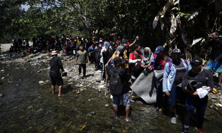 Reportan que 199.363 venezolanos cruzaron el Darién este año