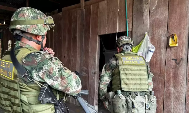 Ejército colombiano destruye más de 30 artefactos explosivos en Arauca