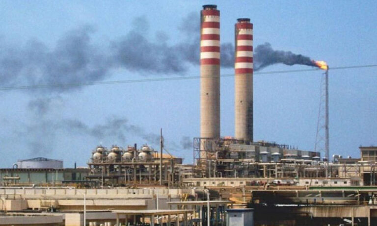 Paralizan una unidad de destilación de refinería Cardón por incendio