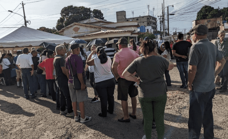 Abre y avanza la primaria sin problemas en Maracaibo y San Francisco