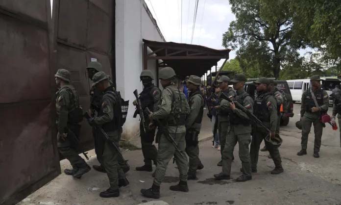 Gobernador restituye becas a estudiantes del plan JEL