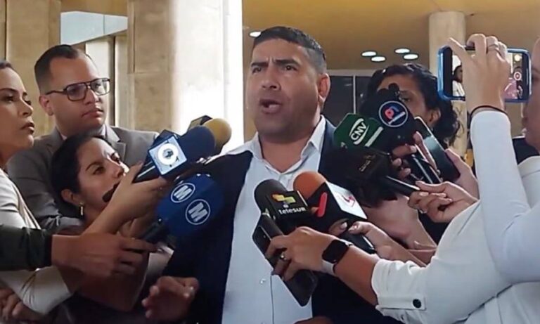 Conseguir efectivo es un karma