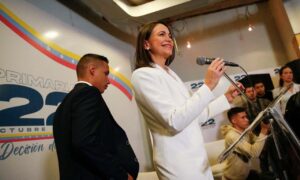 Ordenan capturar a Rafael Ramírez e imputan a exvicepresidente de Pdvsa