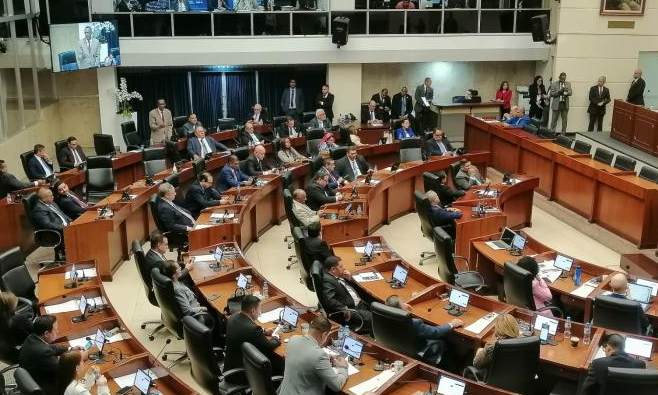 Corpoelec anuncia acuerdo para la contratación colectiva